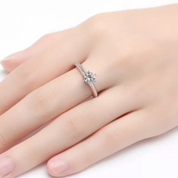 1 Ct Moissanite Natural White VVSI -- GORGEOUS 💋❤ Comes w GRA certificate ❤ - Picture 5 of 10